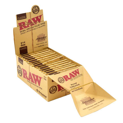 Raw - Classic Artesano - 1 1/4 Size - 15 Booklets Per Box